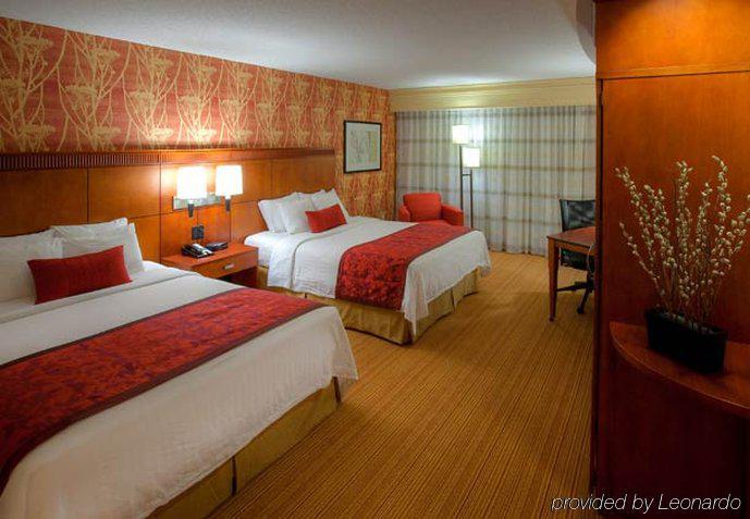 Courtyard By Marriott Danbury Hotel Buitenkant foto