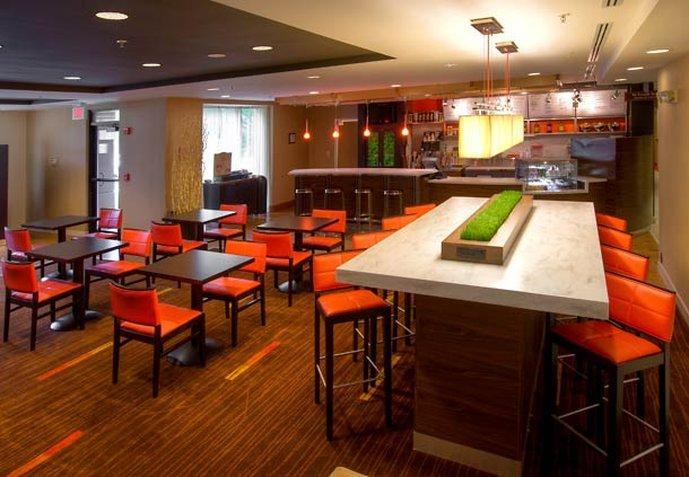 Courtyard By Marriott Danbury Hotel Buitenkant foto